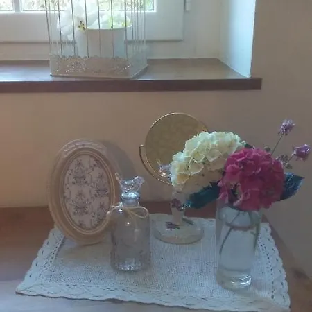 De Rose - Le Refuge Des Parachutistes - En Bordure Du Marais Bed and Breakfast