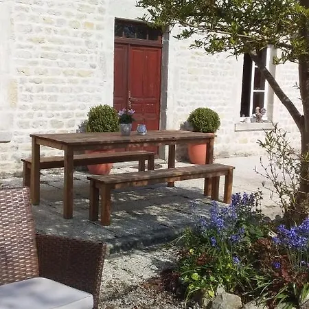 De Rose - Le Refuge Des Parachutistes - En Bordure Du Marais לינה וארוחת בוקר