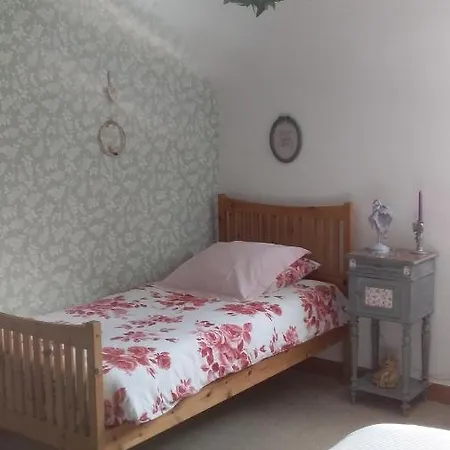 De Rose - Le Refuge Des Parachutistes - En Bordure Du Marais לינה וארוחת בוקר