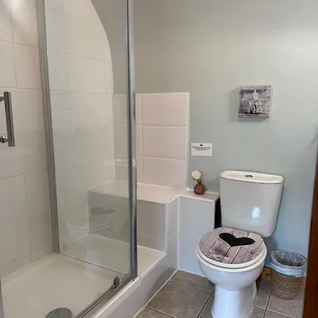 De Rose - Le Refuge Des Parachutistes - En Bordure Du Marais לינה וארוחת בוקר 3*