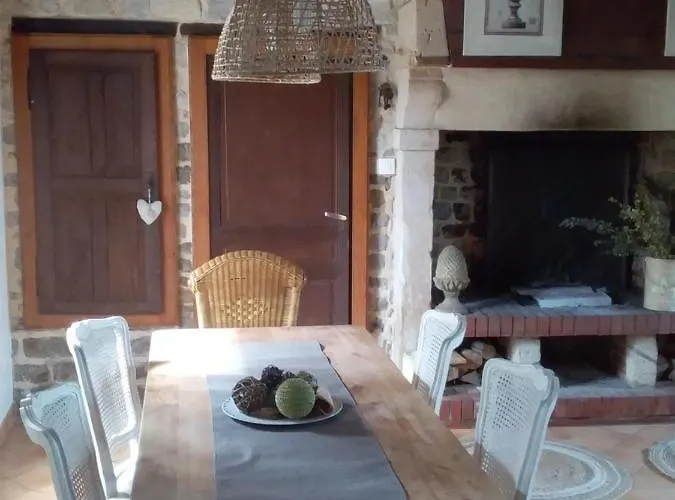 De Rose - Le Refuge Des Parachutistes - En Bordure Du Marais 3*