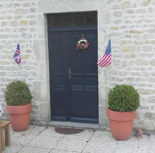 De Rose - Le Refuge Des Parachutistes - En Bordure Du Marais Alojamento de Acomodação e Pequeno-almoço Neuville-au-Plain