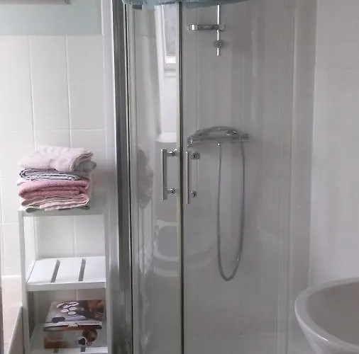 Alojamento de Acomodação e Pequeno-almoço De Rose - Le Refuge Des Parachutistes - En Bordure Du Marais Neuville-au-Plain