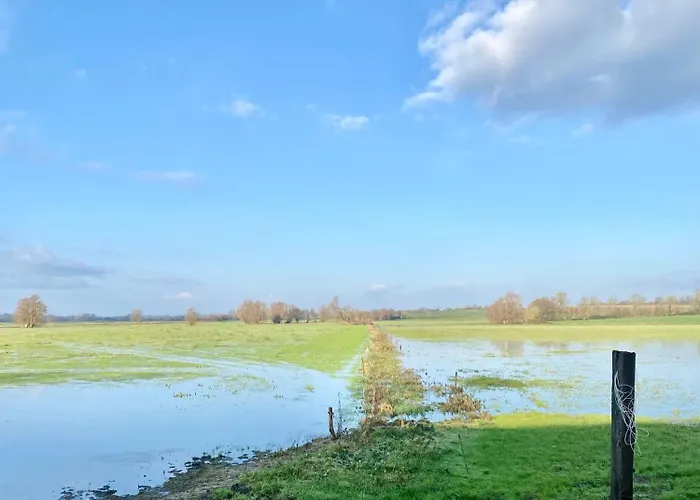 Alojamento de Acomodação e Pequeno-almoço De Rose - Le Refuge Des Parachutistes - En Bordure Du Marais 3*